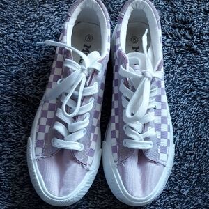 Mudd Pastel Pink Floral Canvas Sneakers size 8
